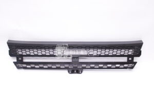 GRILLGALLER ÖVRE I NEDRE LUCKA SCANIA NEXT GEN