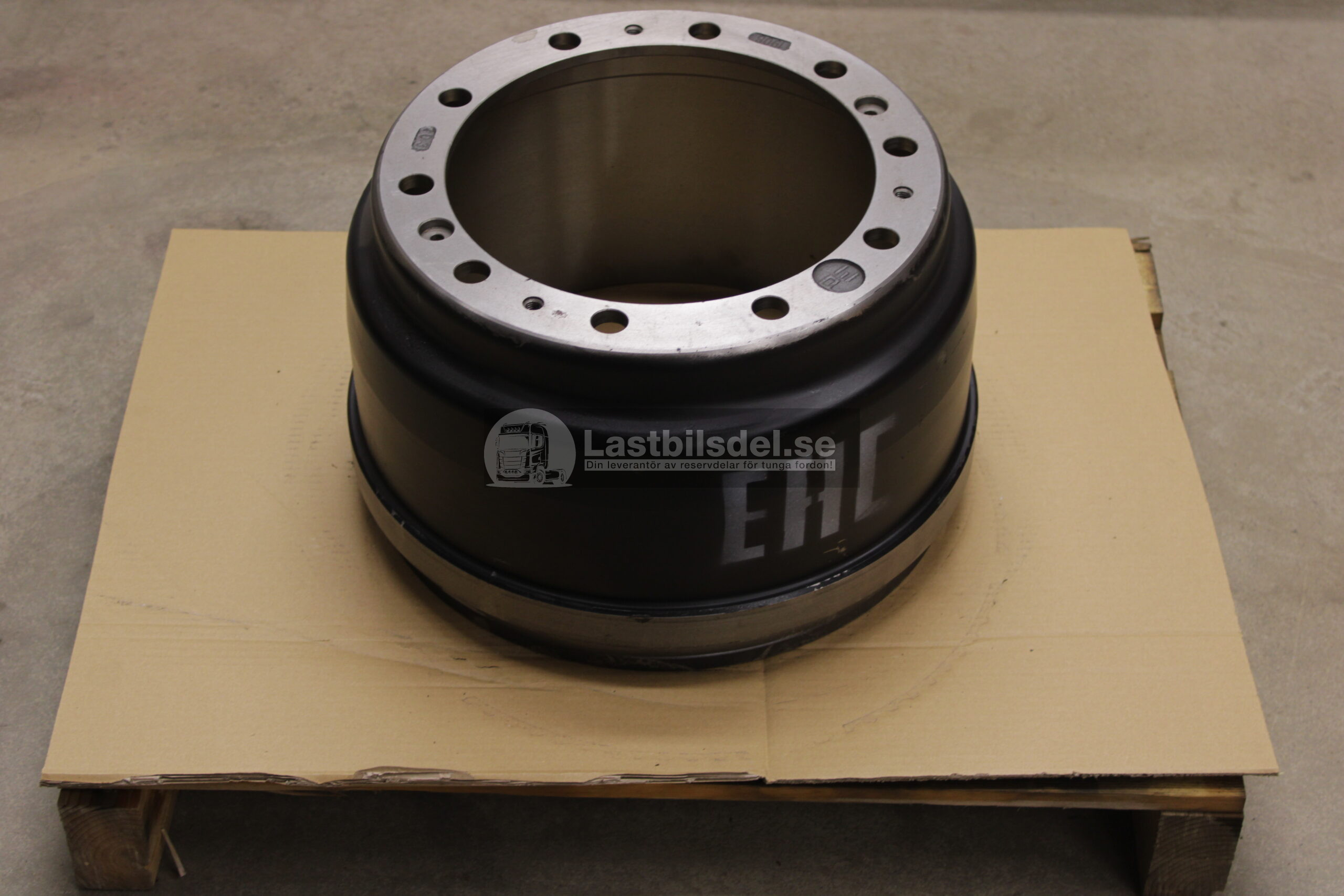 BROMSTRUMMA 8" 413MMX214MM SCANIA